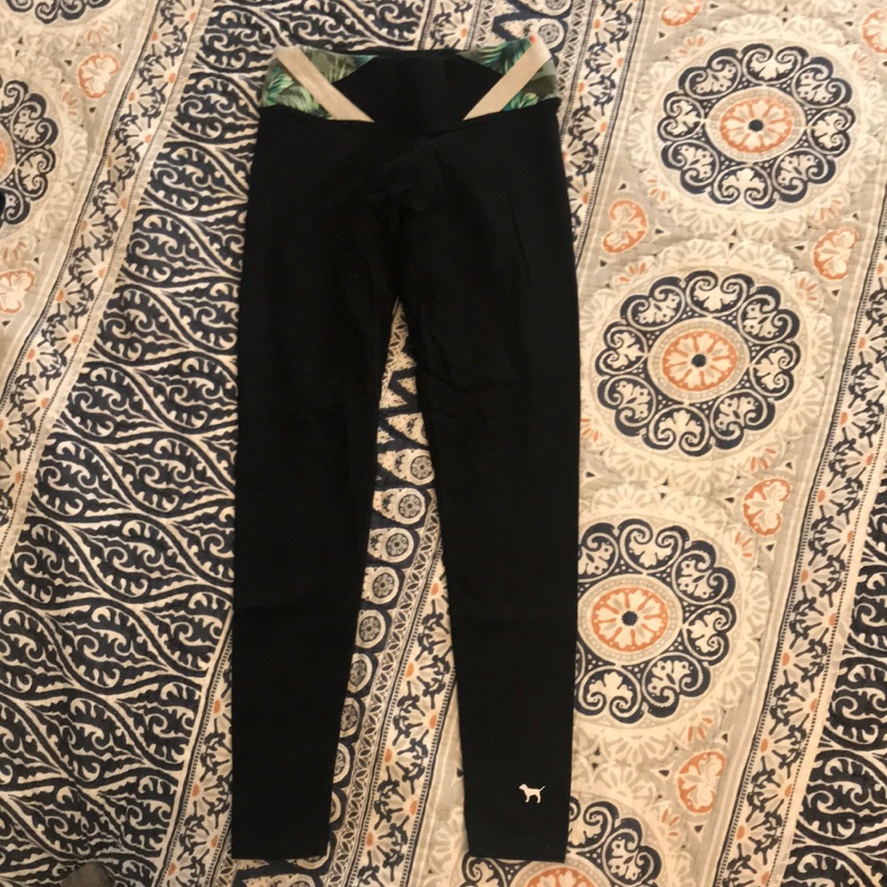 Pink leggings with tropical waistband